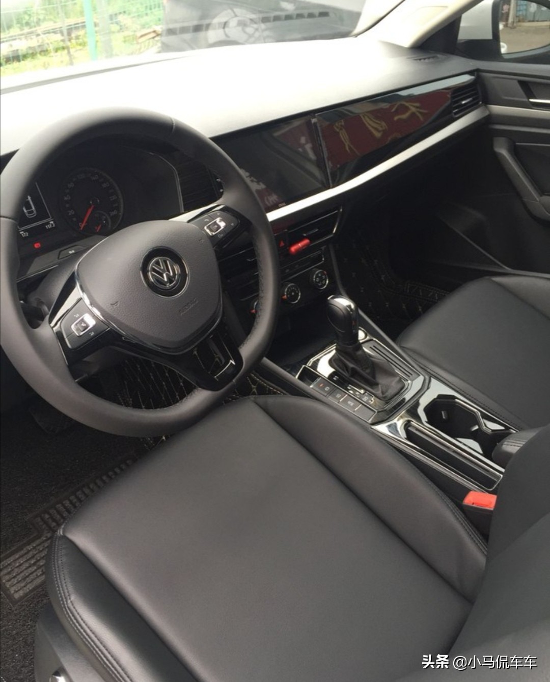 大众朗逸2017款1.6手自一体风尚版,2016款朗逸1.6自动风尚版配置参数