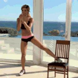 女生束腰子宫下垂,盆底肌漏尿穿收腹束腰能修复吗