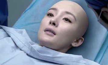 杨幂光头图片,杨幂范冰冰比美