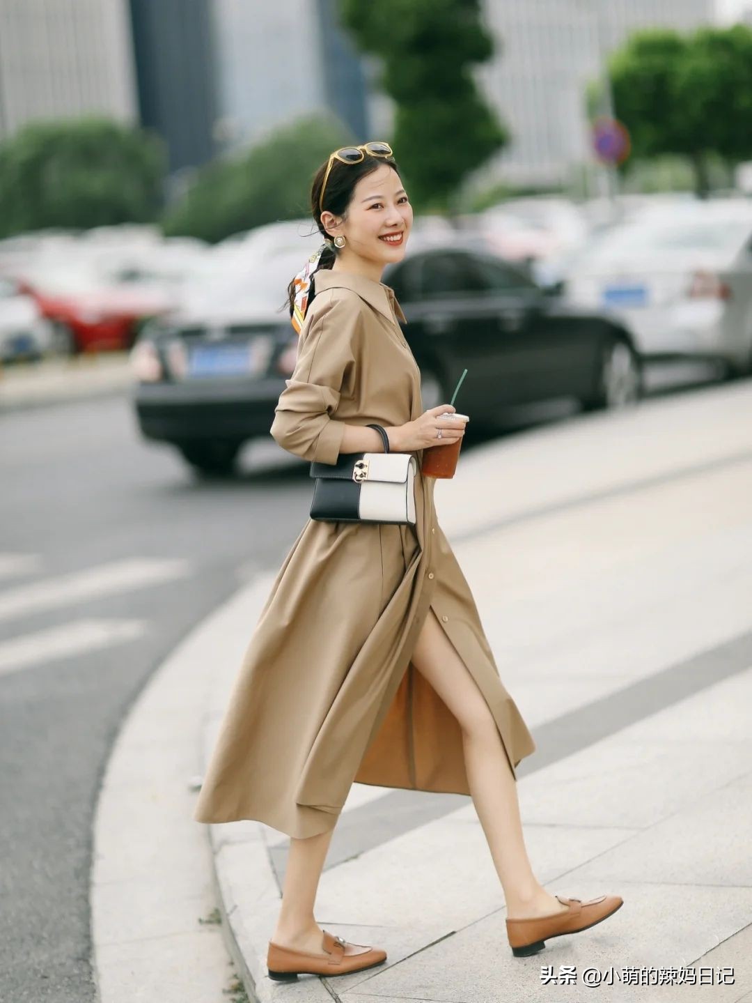 新款流行裙子碎花显白,今年这8条碎花裙好看又显瘦