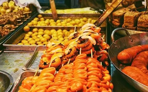 棣欐腐姊﹀够閮藉競,棣欐腐姊﹀够涓栫晫