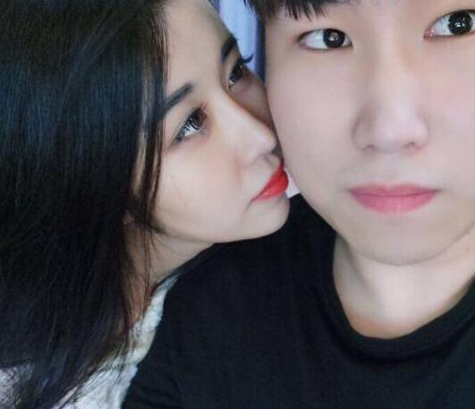 斗鱼直播蓝战非,斗鱼2019年度十大主播现在怎样了