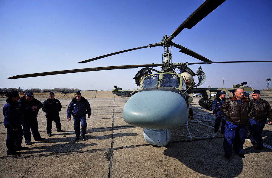 卡52海面低空突防,卡52超强的机动性