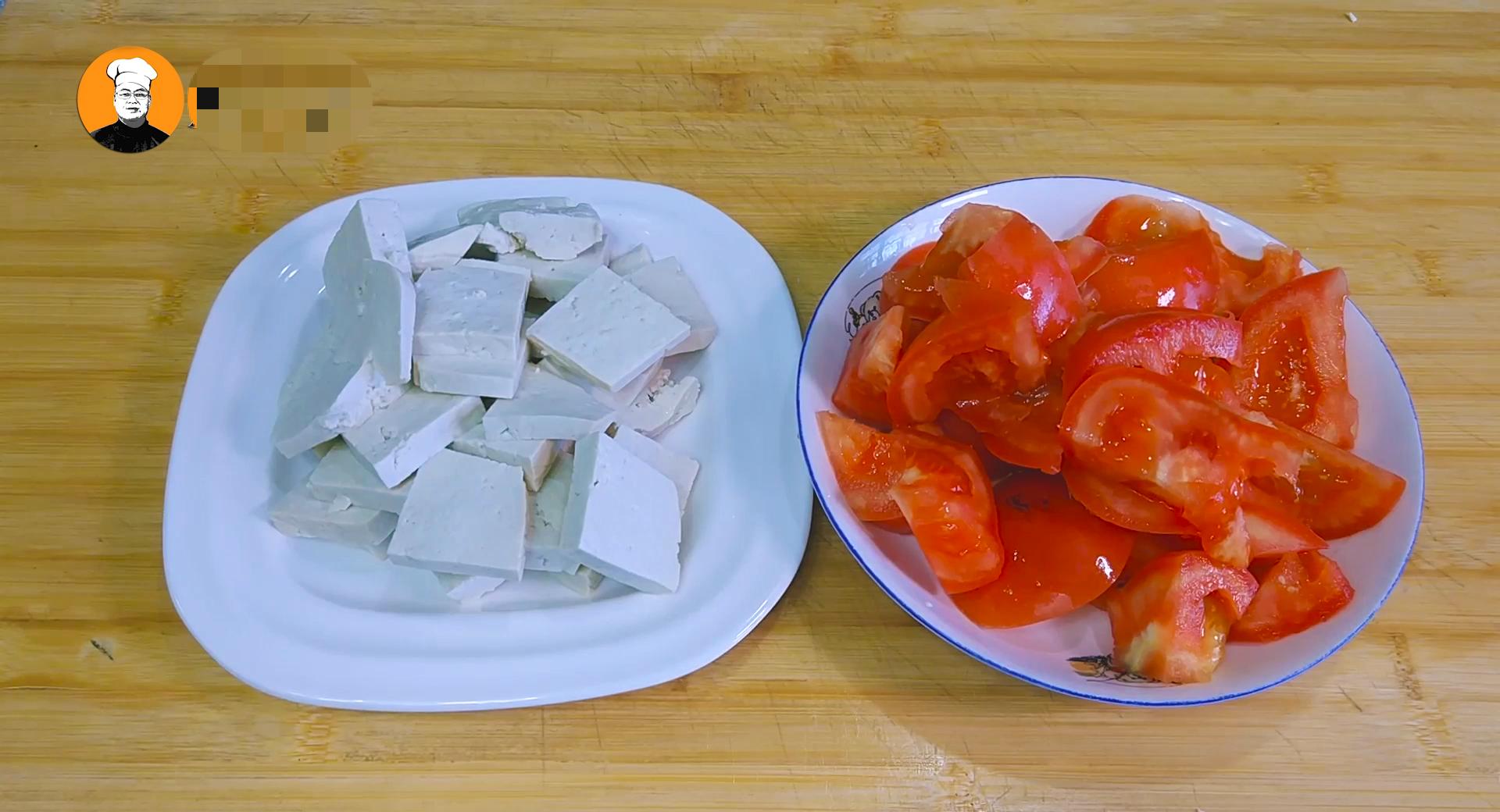 番茄鱼一般用什么鱼片做的,大厨教你做番茄鱼鱼片嫩滑