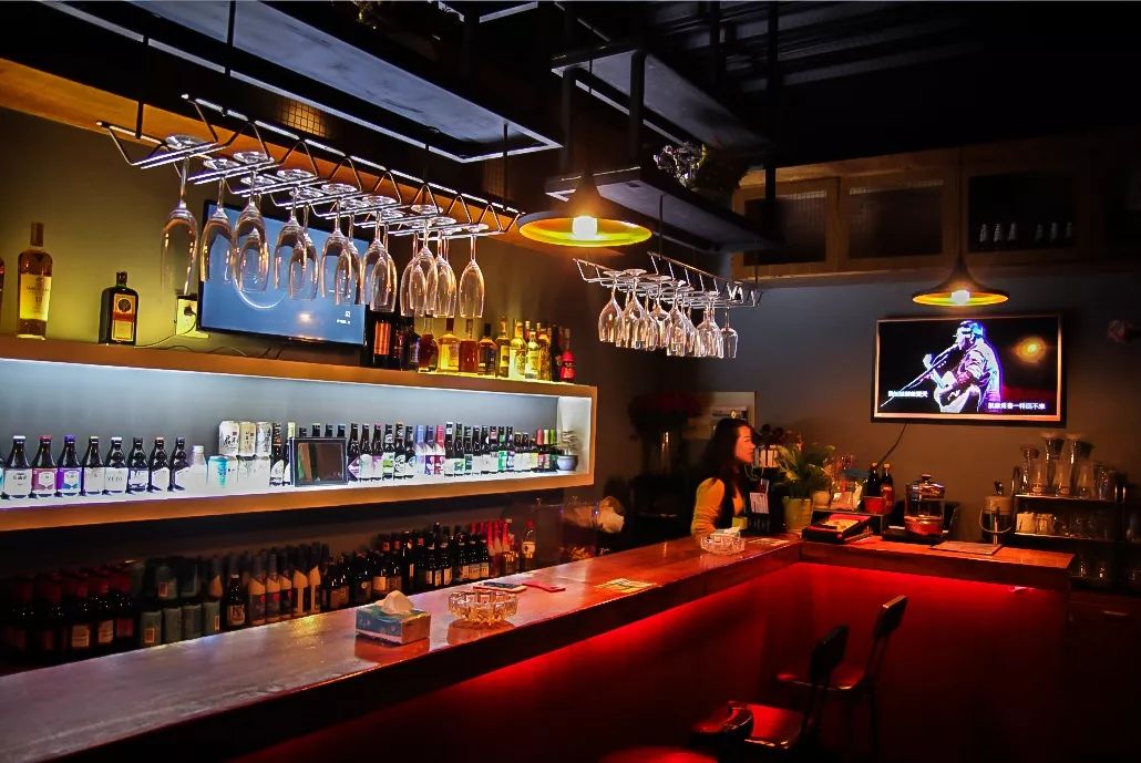 绍兴古镇酒吧一条街,绍兴的酒吧一条街