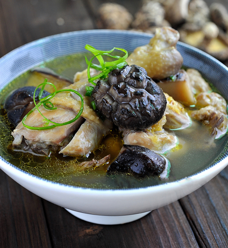 你今天吃鸡了吗?天气转冷,教你10种鸡汤做法,好吃不贵营养丰富