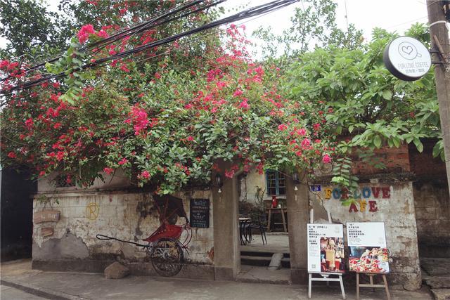 珠海和澳门一河之隔,珠海号称百岛之城