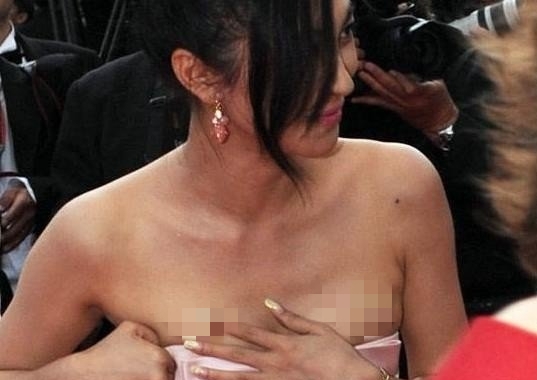 明星遇到最尴尬的一件事,明星最尴尬的10件事