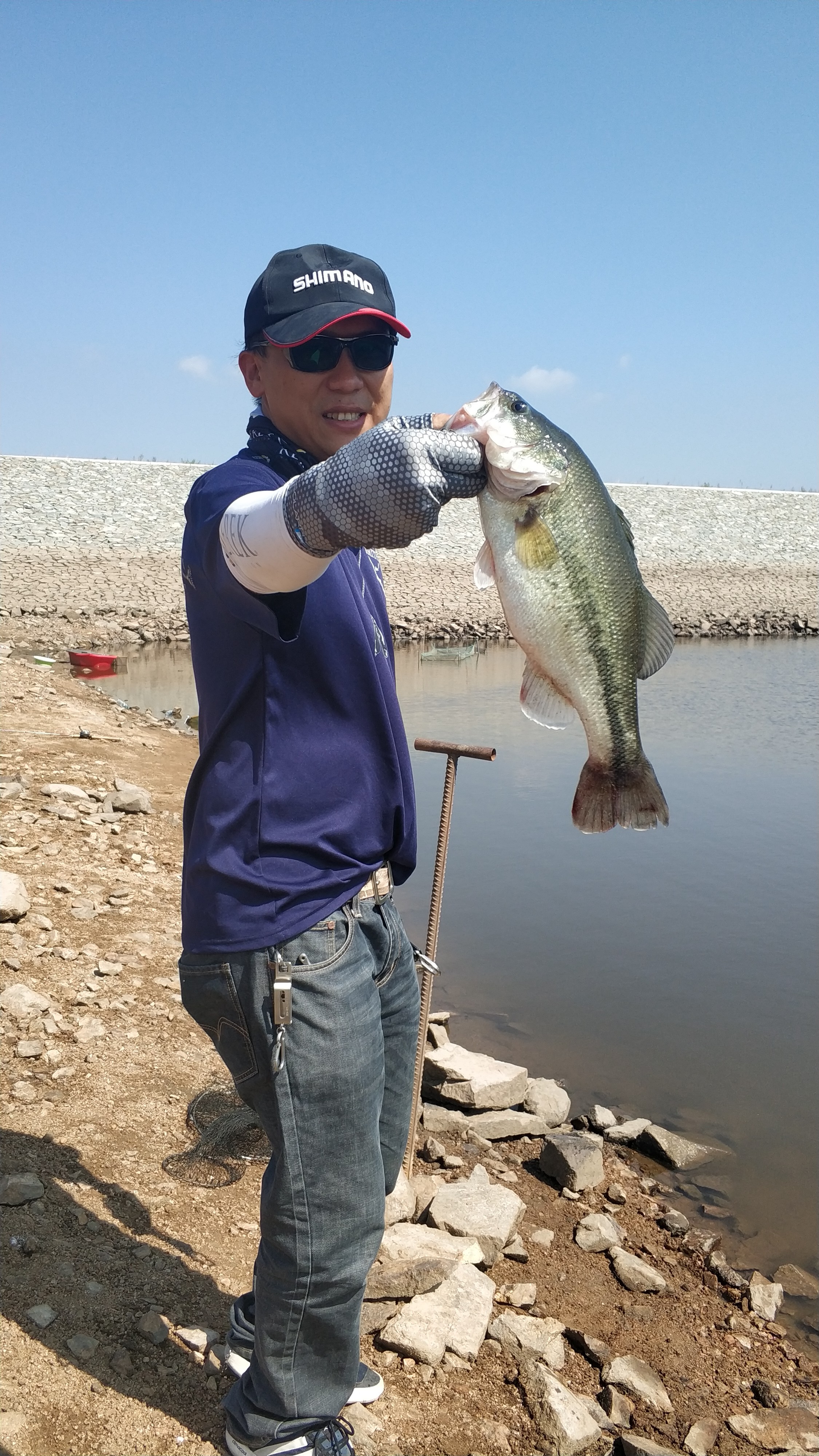 很惬意的路亚钓鱼,房车路亚野钓