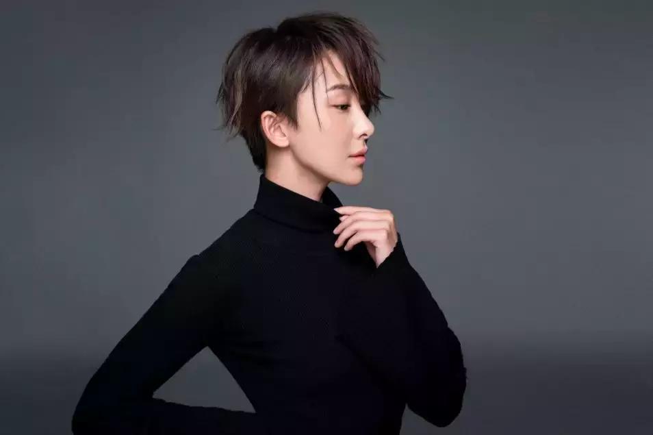 从服务员到好莱坞最红华裔女演员,从服务员到明星