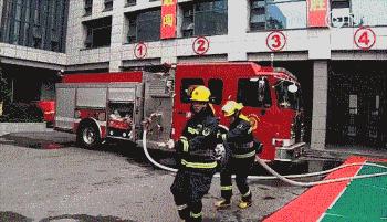 全世界都在挑战瓶盖，但请小心你的韧带