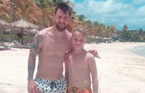 梅西强抱蒂亚戈,梅西儿子蒂亚戈u7比赛