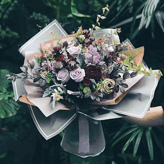 农村花店一个月能挣多少钱,太原开个花店一年能挣多少