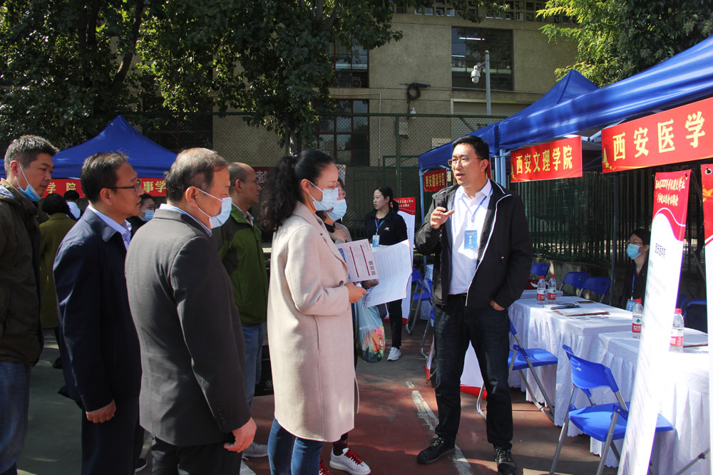 军事界|3000+岗位精准投送！陕西省2020年自主择业*转军**干部就业推介招聘会成功举办