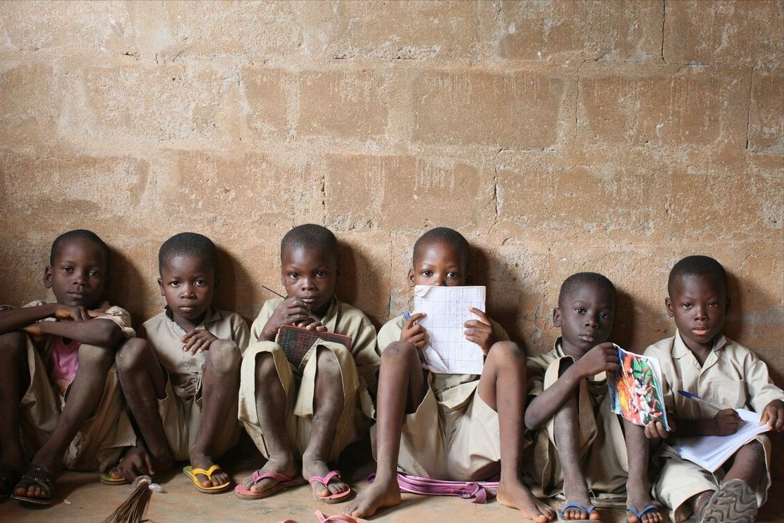 几内亚富有吗,几内亚为何富裕