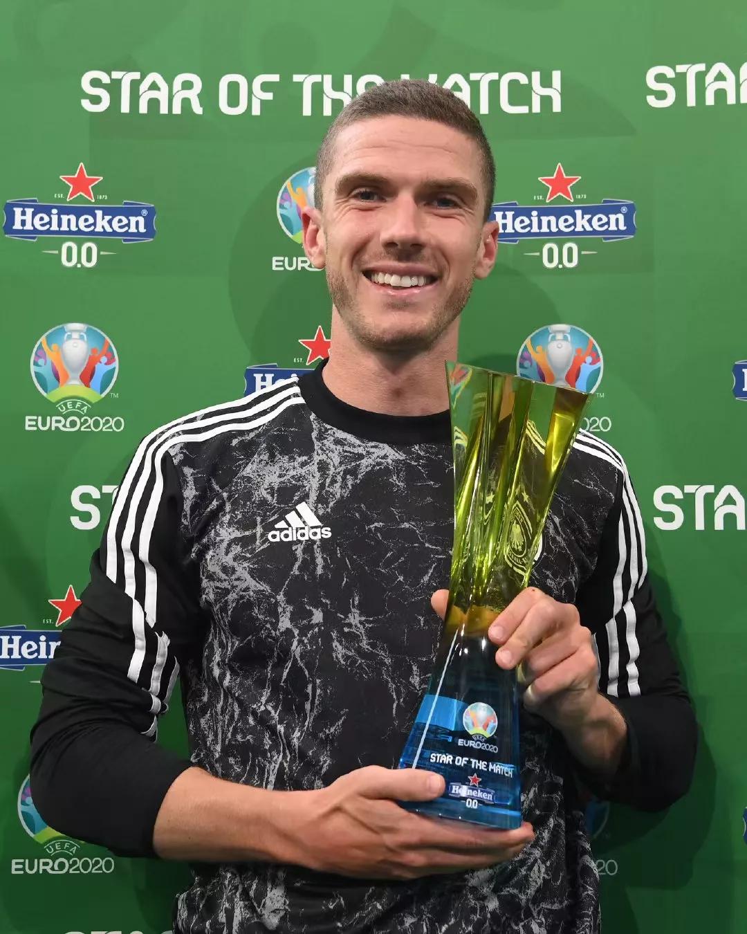 欧洲杯足球盛宴如何观看,欧洲杯足球盛宴女主持人