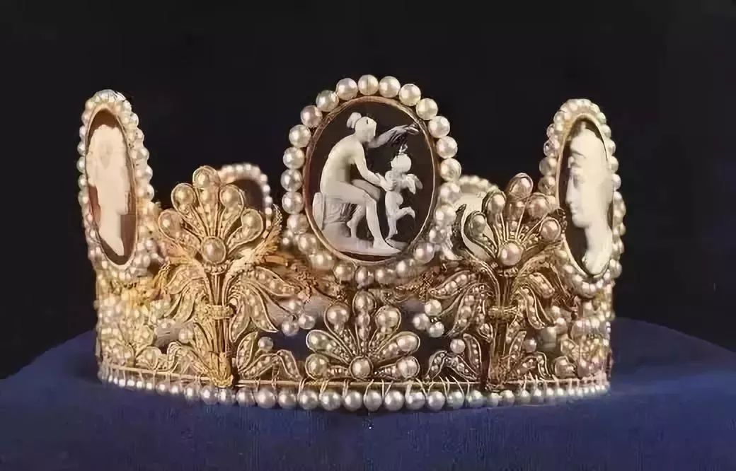 绿松石皇冠,皇后皇冠绿松石