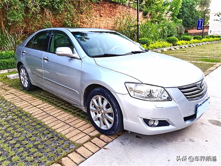 目前最好的六代凯美瑞,中庸新中式设计