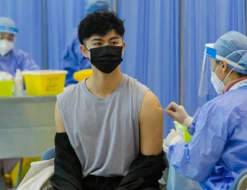 北体打疫苗的学生,北体体育生打疫苗