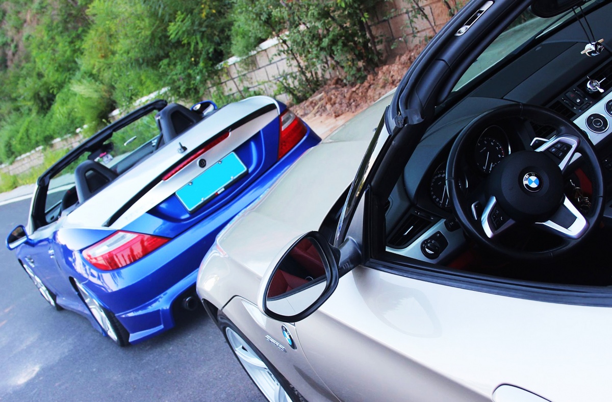 换上劳斯莱斯轮毂的巴博斯26SC,全身散发出高贵的气质