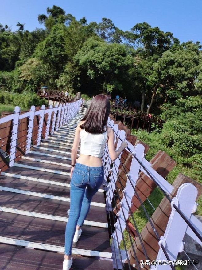 永不过时的百搭时尚单品牛仔裤,百搭镶钻牛仔裤