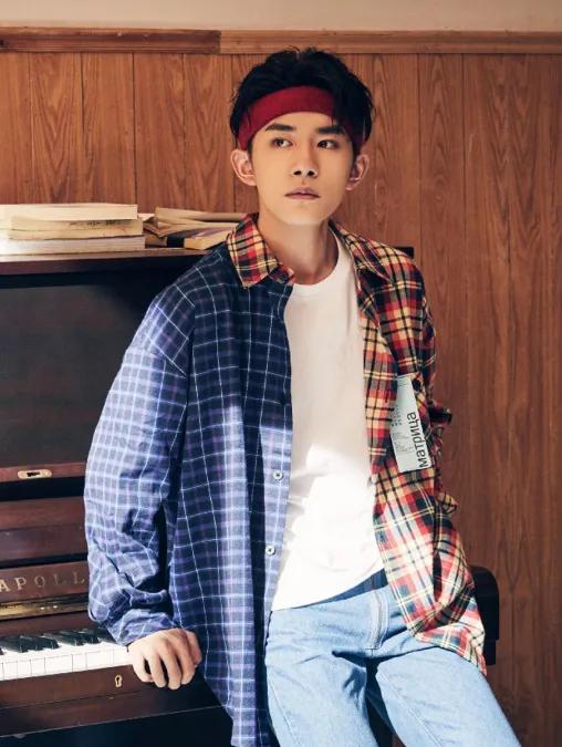 今年流行秋装明星同款,超薄明星同款春装