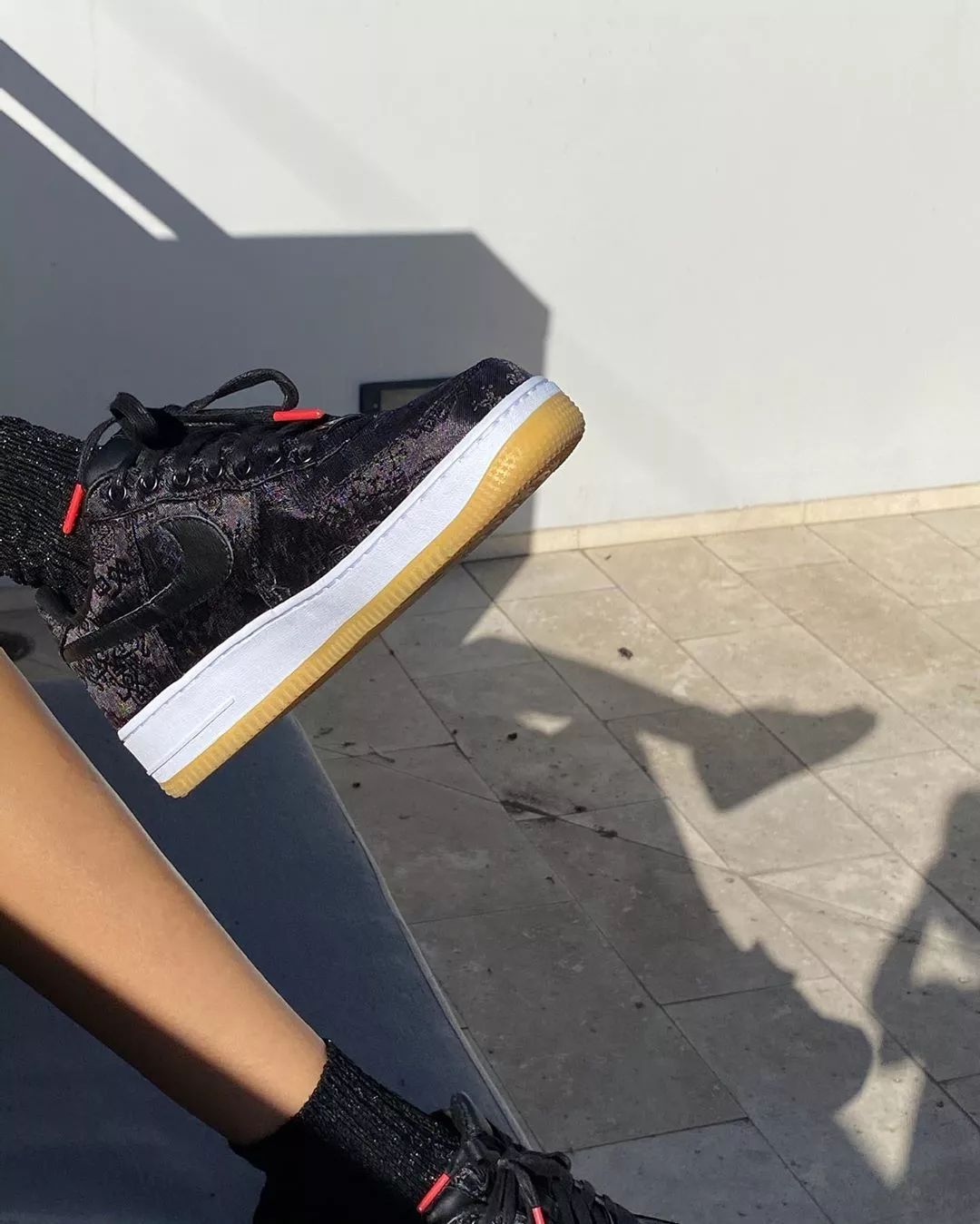 陈冠希上脚蓝丝绸,陈冠希上脚粉丝绸