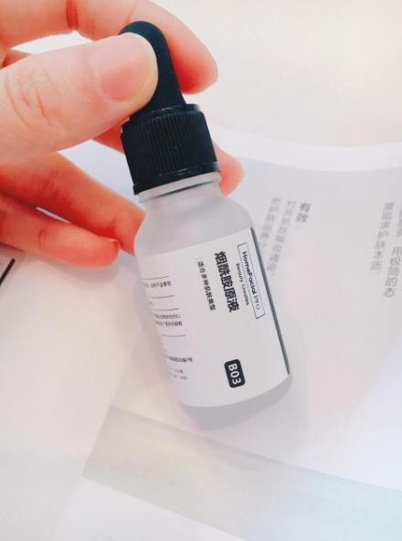 烟酰胺原液美白效果好,美白精华搭配烟酰胺原液