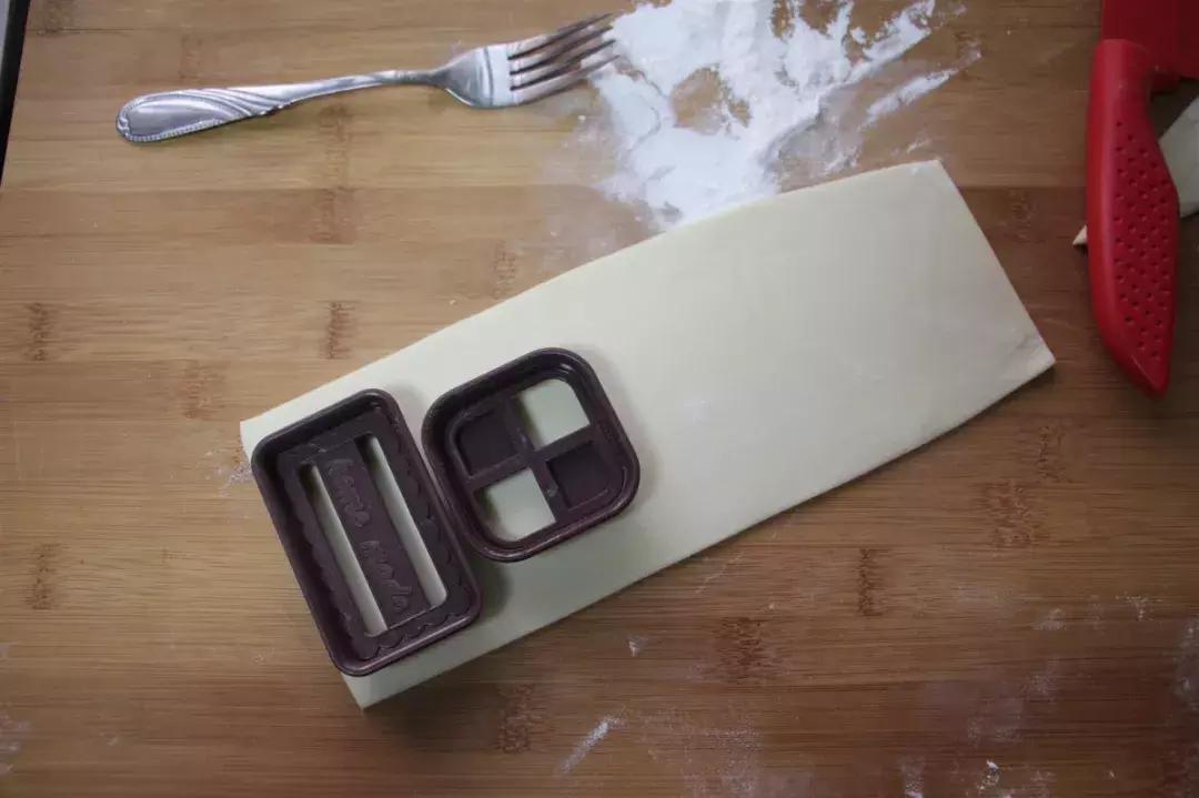 风靡全球的冰淇淋三明治,马卡龙冰淇淋三明治草莓蛋糕