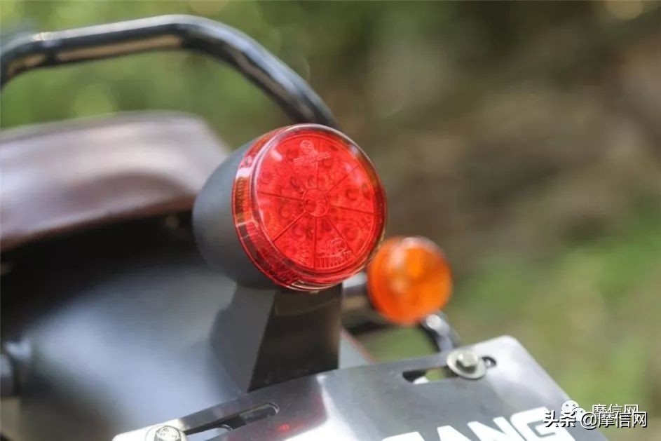 复古铁甲骑兵测评,银钢铁甲骑兵复古车200测评