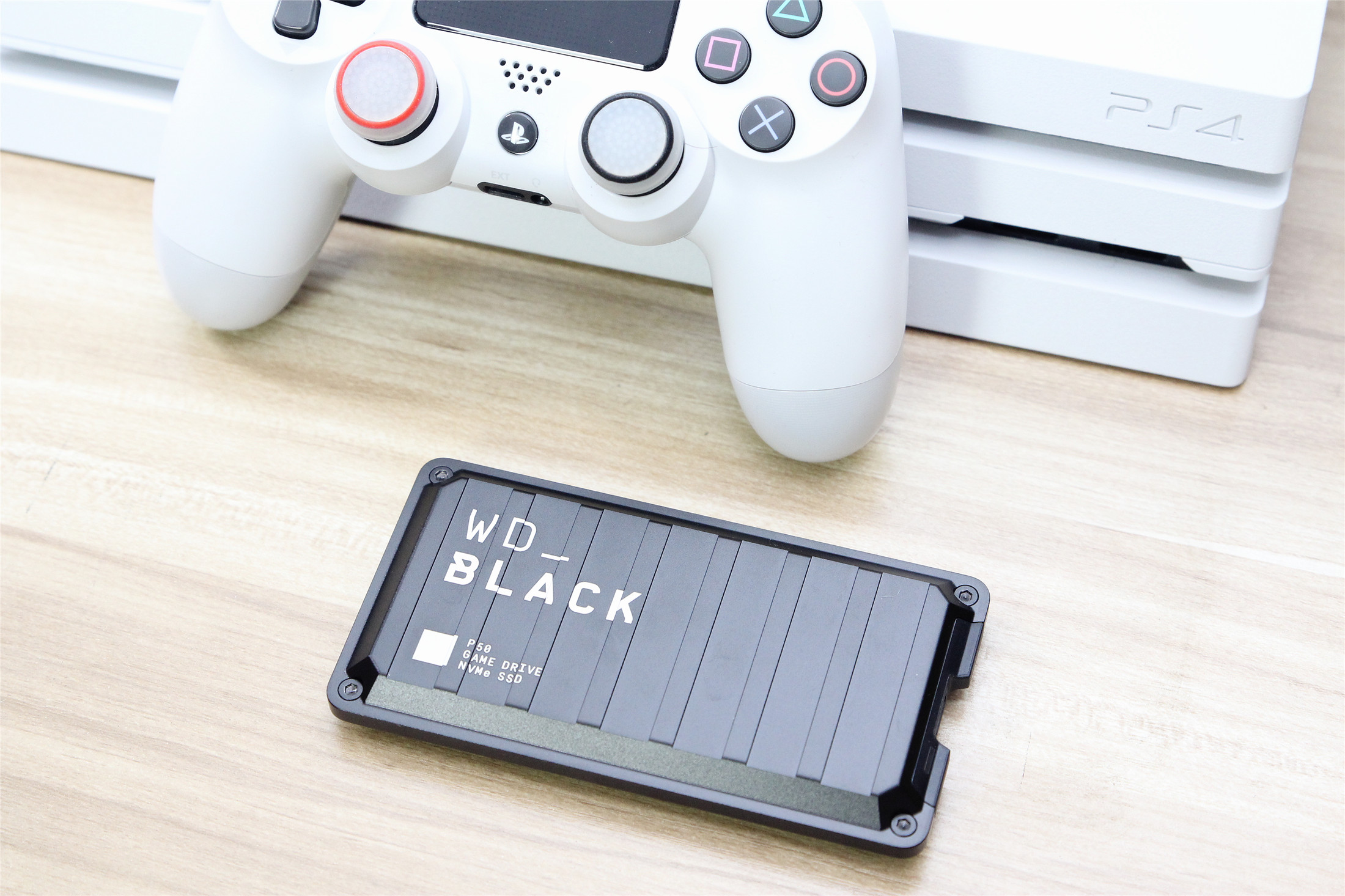 移动固态硬盘惠普p500,移动固态黑盘p50