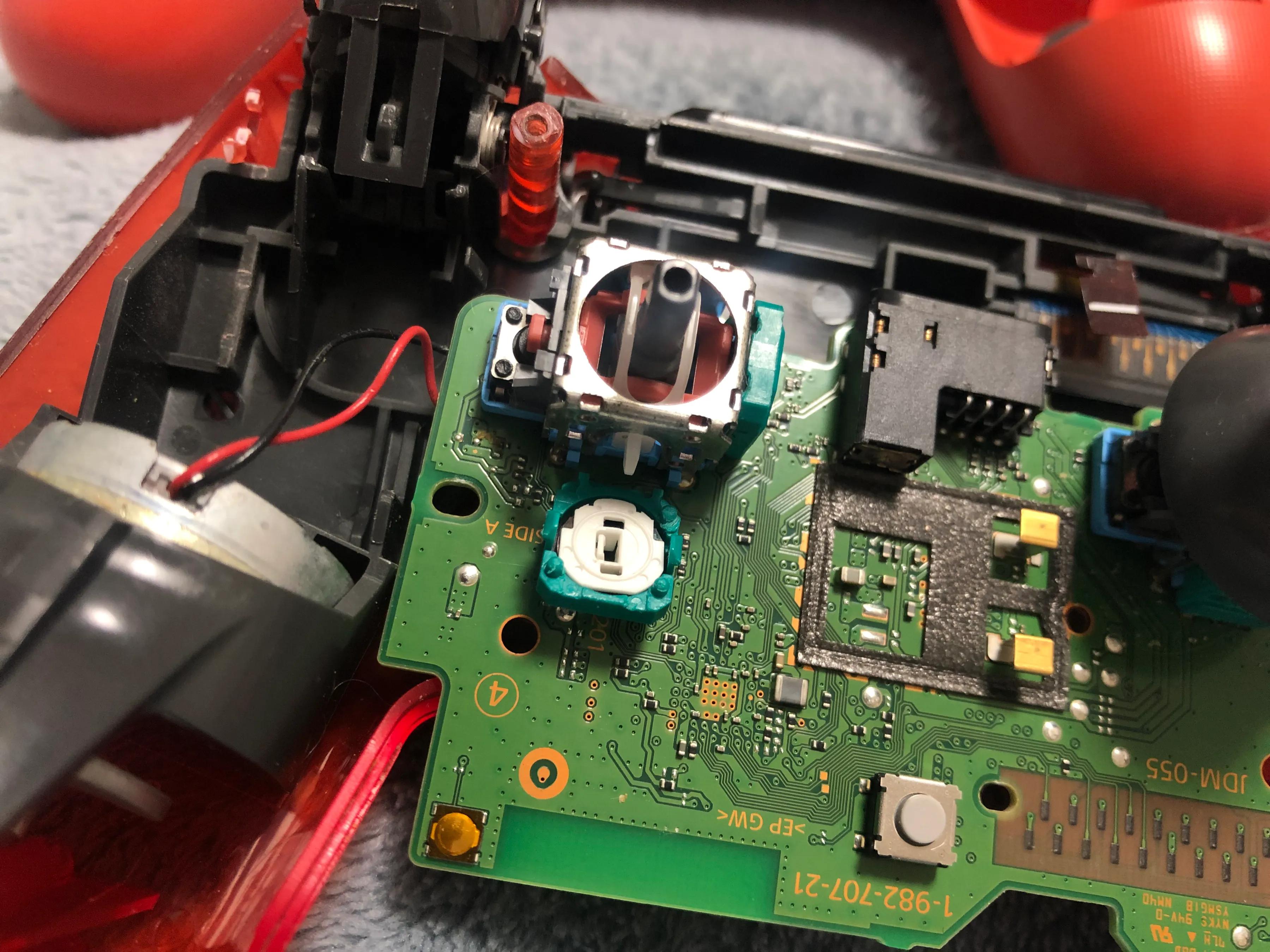 ps4手柄不漂移ps5手柄漂移,ps4手柄摇杆自动向上怎么办