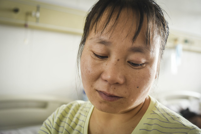 女婴患重症耽误治疗变“植物人”，母亲又患精神分裂一把火烧光家