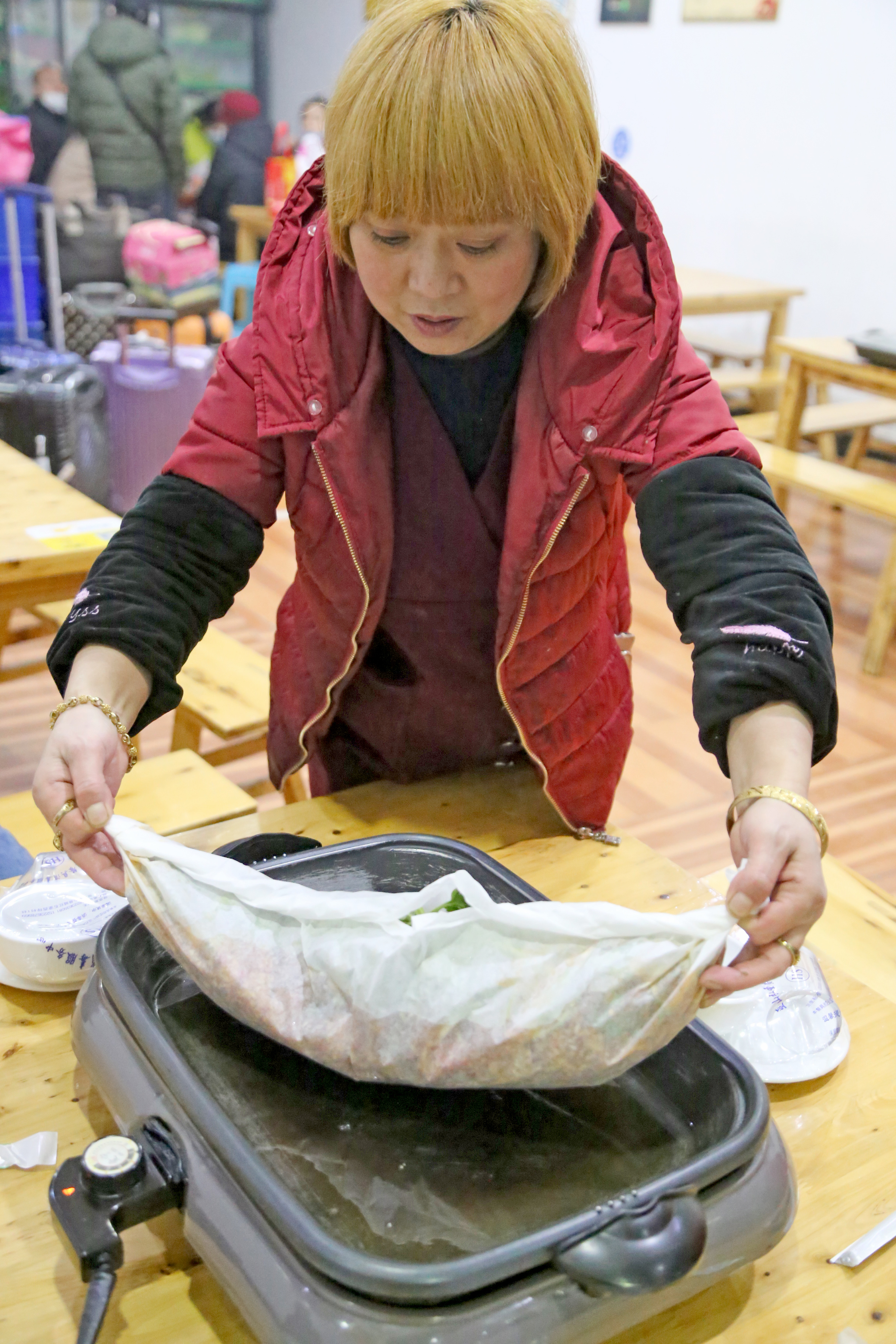 巫山烤鱼探店,重庆巫山哪家纸包鱼烤鱼好吃