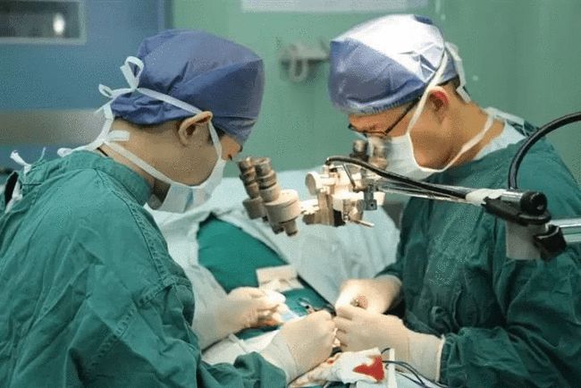 人的眼球脆弱吗,人的眼球破了会怎么样