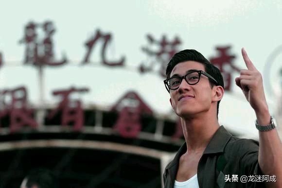 这才是李小龙最经典的电影,周星驰电影致敬李小龙