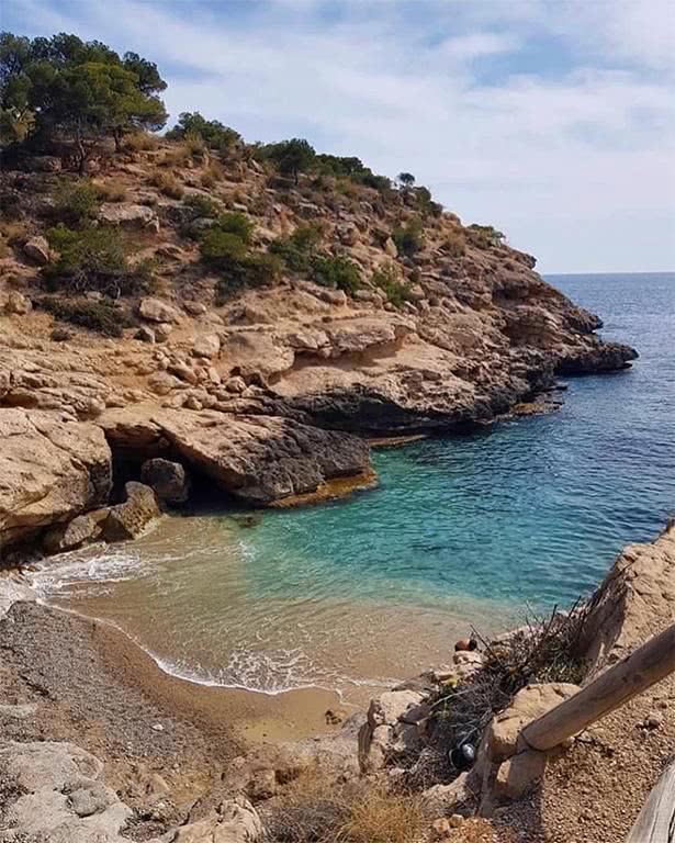 西班牙什么时候恢复开放,西班牙游客晒太阳