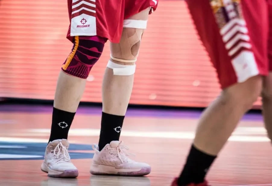 篮球鞋越轻越好吗,篮球鞋缓震越好越保护膝盖么