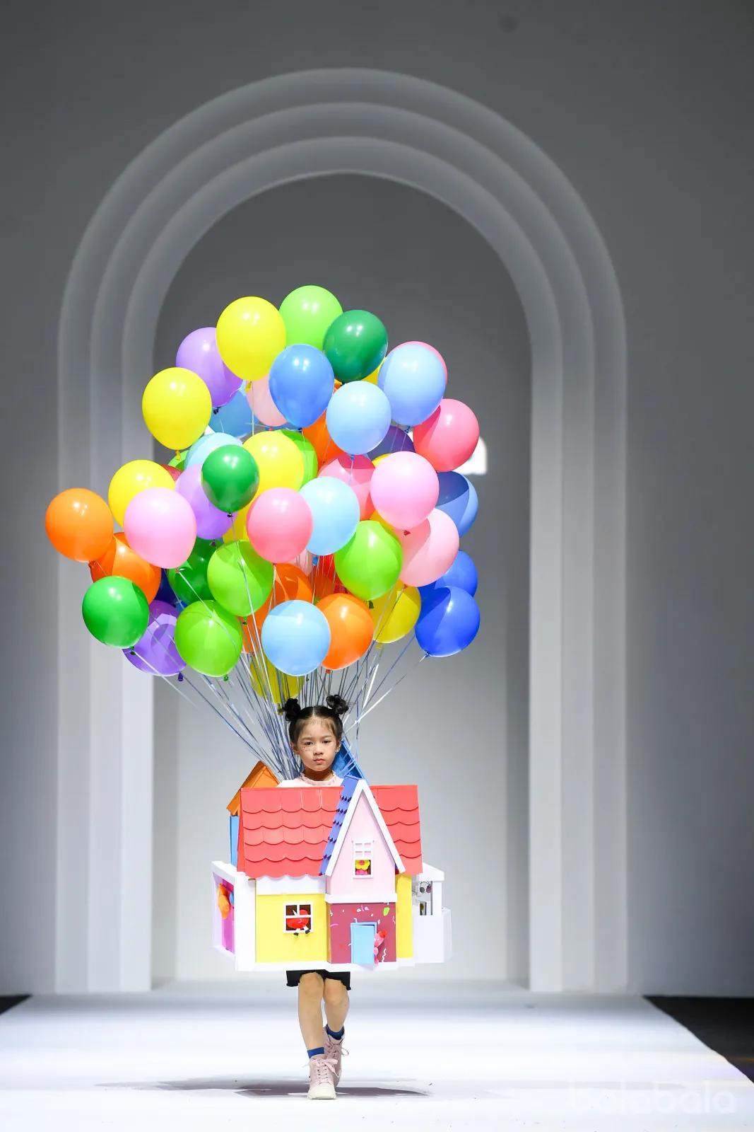 巴拉巴拉童装时装周,上海时装周2021童装巴拉巴拉