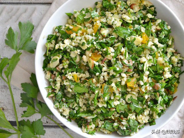 西餐常用的香料百里香是什么味道,西餐中经常用到的香草如何搭配