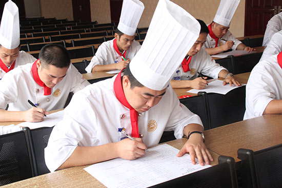 考厨师证需要办健康证吗,考厨师证需要学历吗