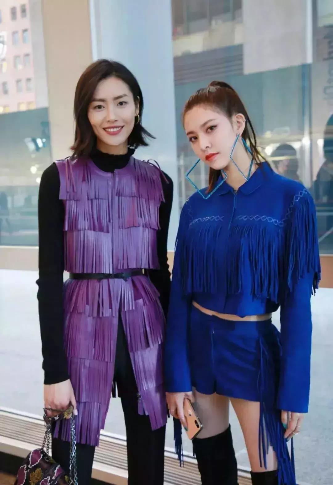 宋妍霏潮流主理人穿搭,王鹤棣桃花坞花衬衫走秀宋妍霏