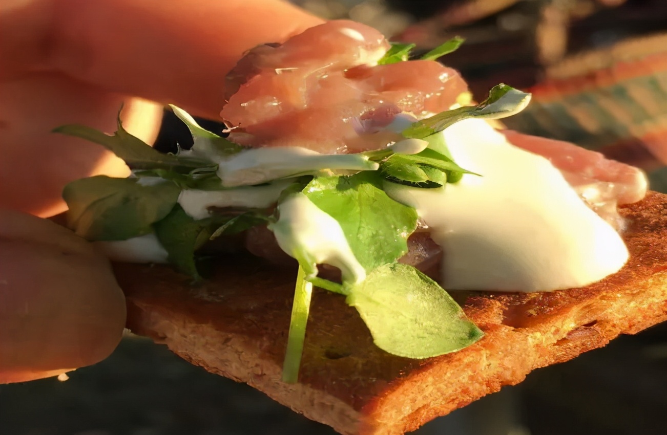 为什么鲱鱼罐头这么臭还这么贵,为什么鲱鱼罐头这么臭还贵