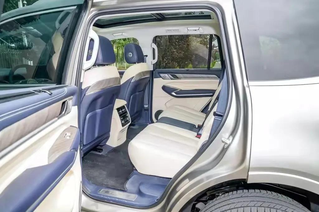 坦克500价格亮相,或卖34万起,油耗18升,配三款版本