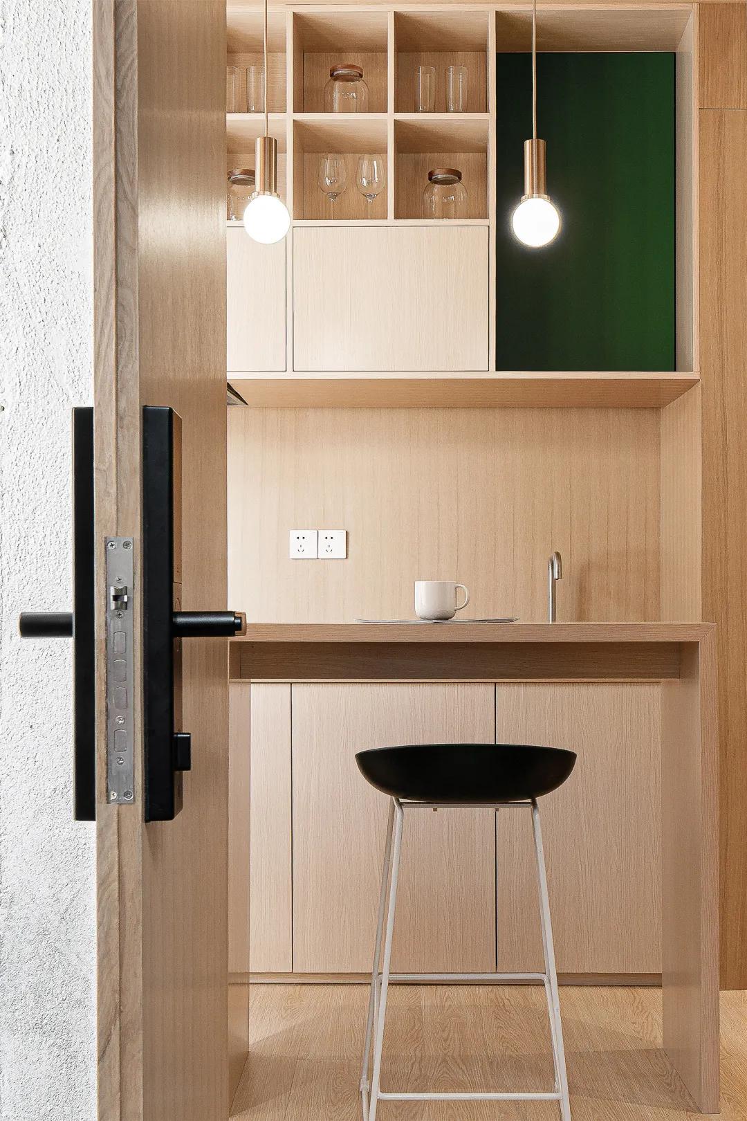 25平的小宅子不仅有花园还有浴缸,上海老弄堂别墅设计