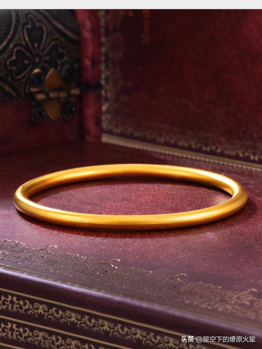 哪种黄金手镯不容易变形,黄金手镯变形是不是假的