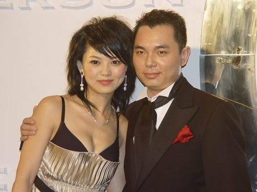 王新军秦海璐虐心片段,秦海璐是怎么和王新军走到一起的