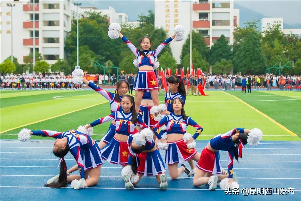 昆一中西山学校校服购买,昆一中和昆一中西山校区