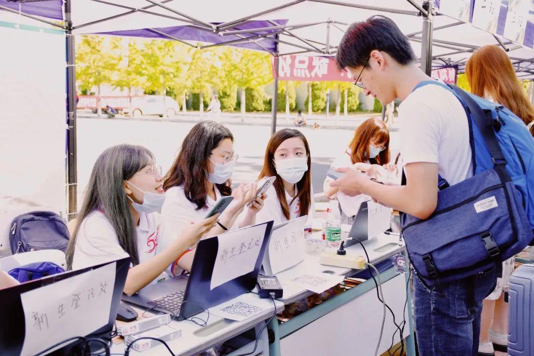 澶у杩庢柊,澶у杩庢柊鍥剧墖