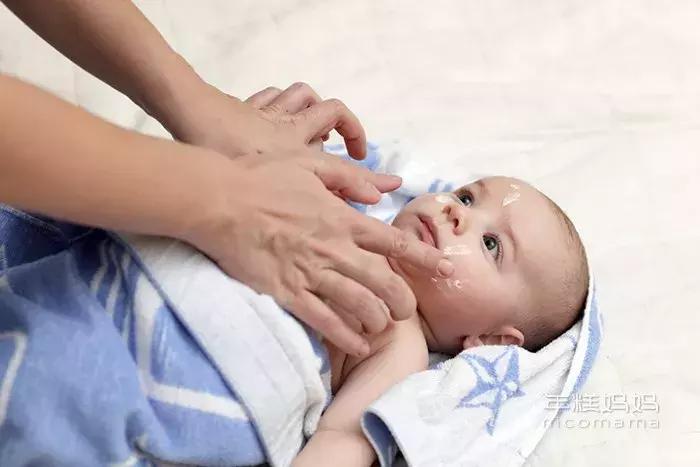 家有儿女流口水,护理篇快速搞定宝宝口水疹不复发